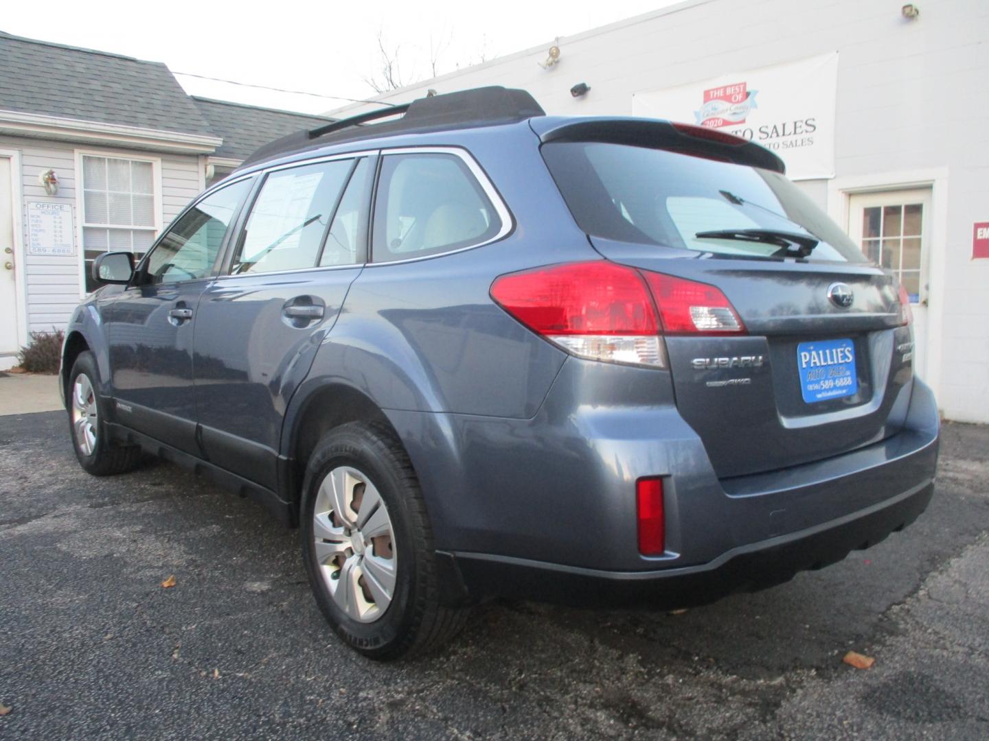 2013 Subaru Outback 2.5i (4S4BRBAC5D3) with an 2.5L H4 DOHC 16V engine, AUTOMATIC transmission, located at 540a Delsea Drive, Sewell, NJ, 08080, (856) 589-6888, 39.752560, -75.111206 - Photo#3